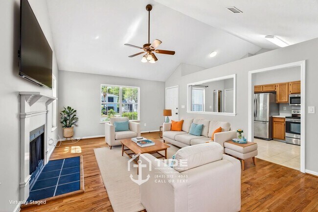 Building Photo - Modern Living in the Heart of West Ashley