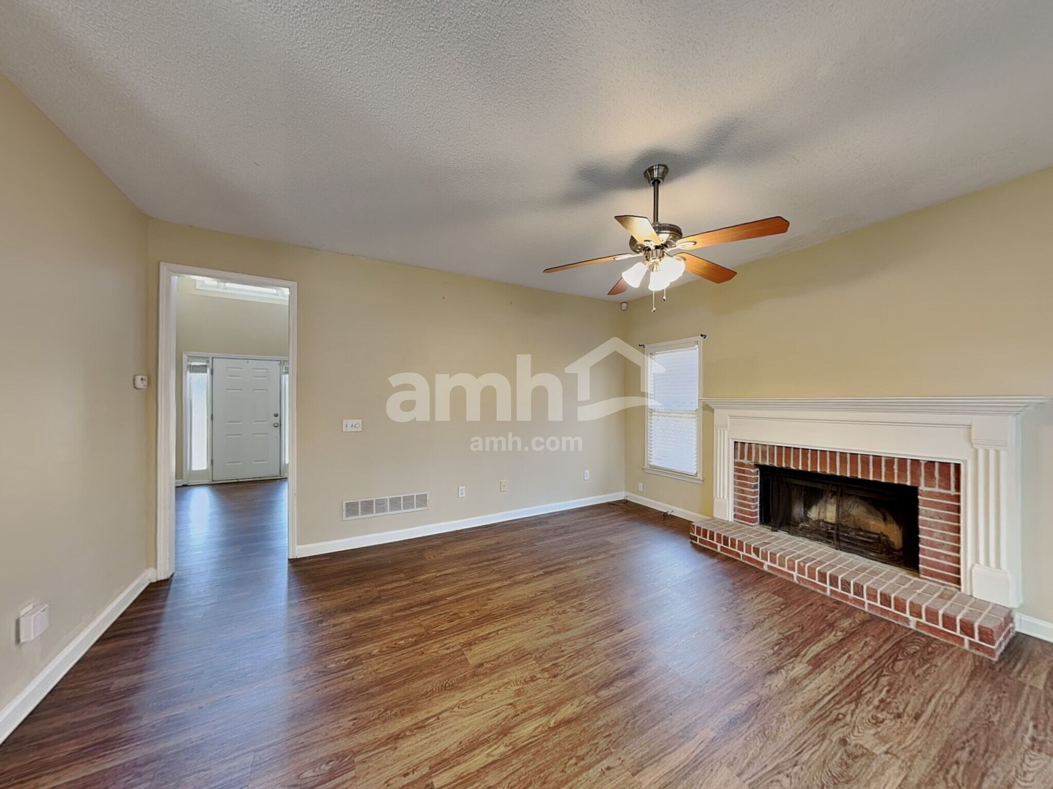 Building Photo - 1501 Jade Cove Dr