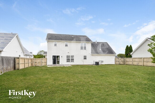 Building Photo - 6033 Old Plank Rd