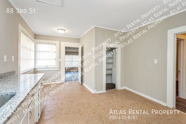 Building Photo - 88 3rd St