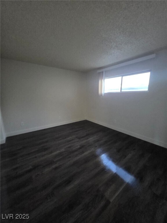 Building Photo - 2616 Lynnwood St