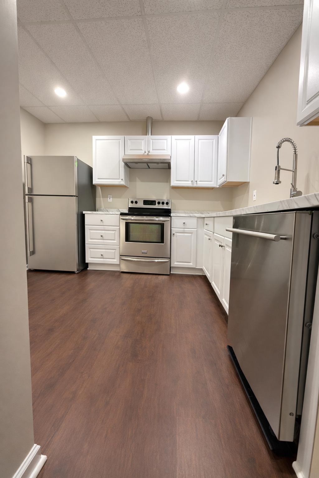 Kitchen - 2524 Dunhaven Gln