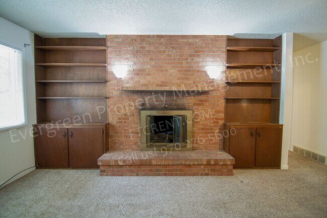 Building Photo - 1321-1323 E. 16th St.