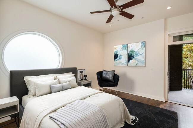 Building Photo - 2905 Parthenon Ave