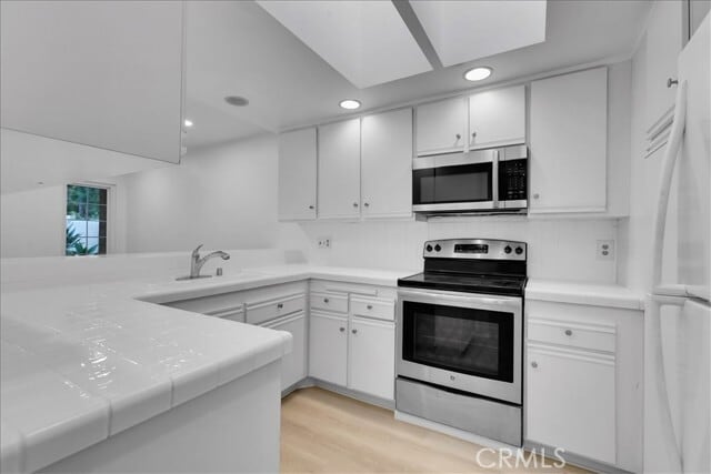 Building Photo - 54 Orchard