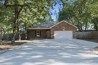 Building Photo - 1837 Jennifer Ct