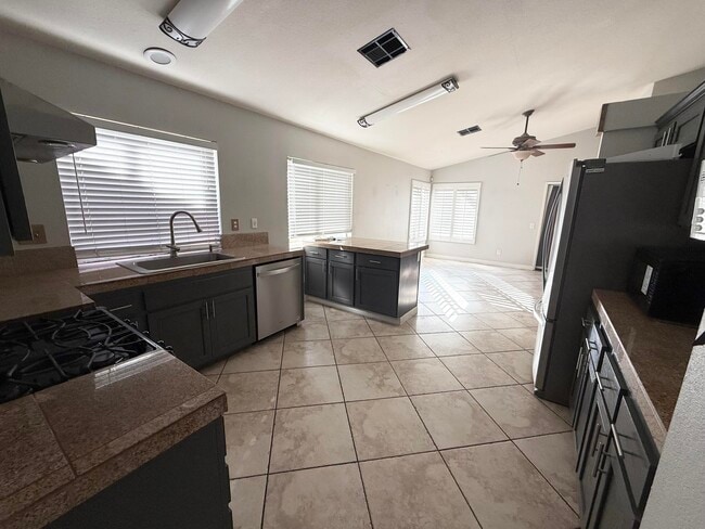 Building Photo - 80409 Windsong Way