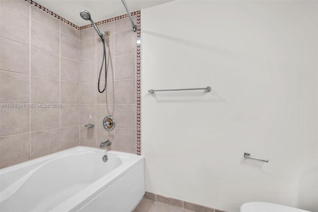 Building Photo - 19501 W Country Club Dr