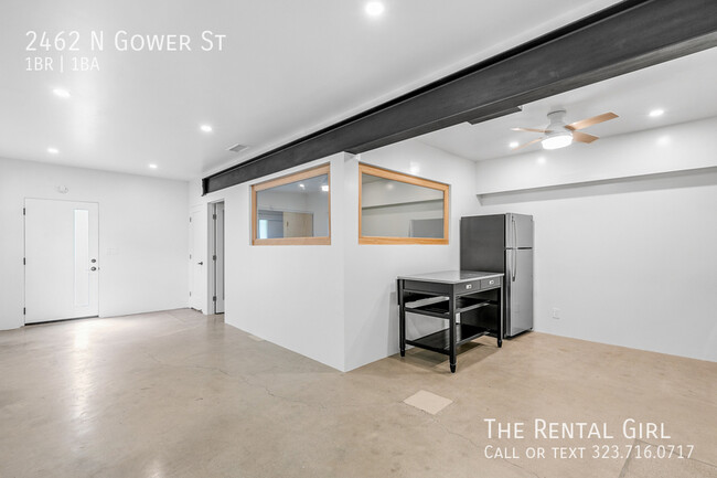 Building Photo - 2462 N Gower St