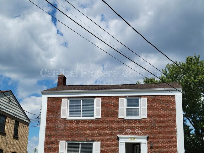 Building Photo - 1808 Crest Hill Ave
