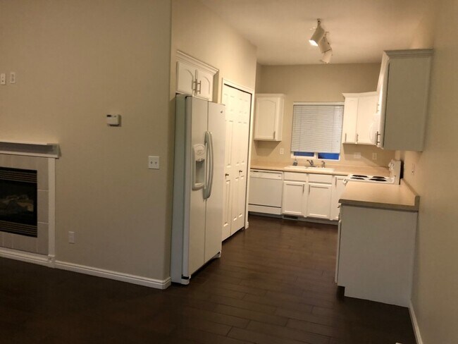 Building Photo - 10828 Wynview Ln