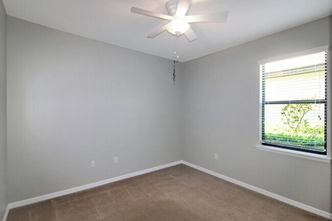 Building Photo - 1219 Cielo Ct