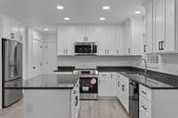 Building Photo - 190 E 400 N