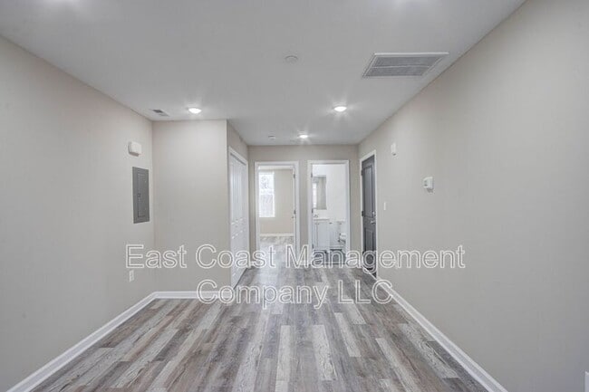 Building Photo - 601 Richwood Ave