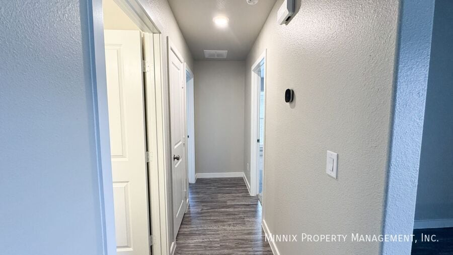 Building Photo - 3219 Abbeville Ave