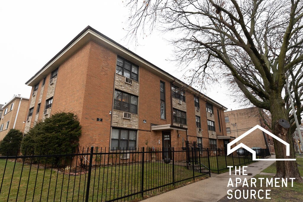 Building Photo - 1600 W Jarvis Ave