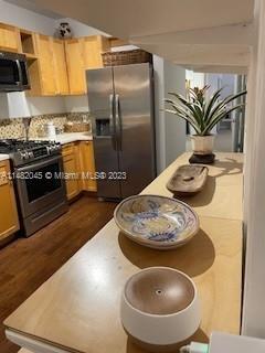 Building Photo - 2870 Pine Tree Dr