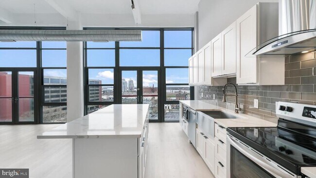 Building Photo - 444 N 4th St