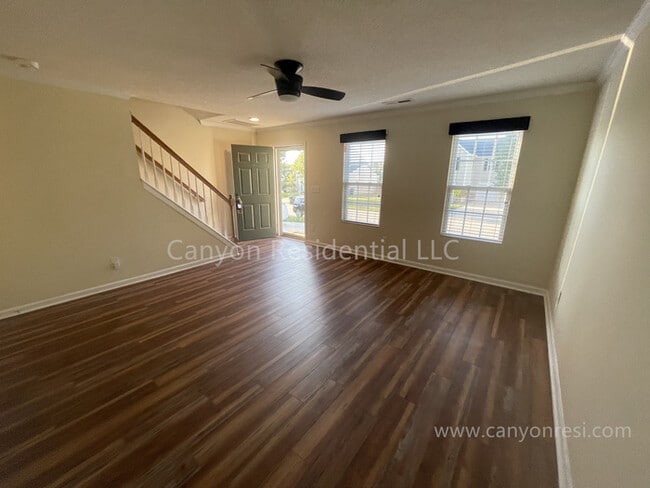 Building Photo - 500 Rockbridge Dr