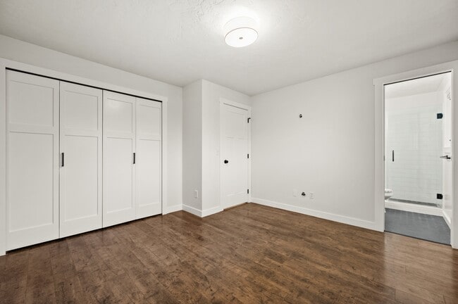 Building Photo - 1733 7200 S