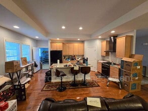 Building Photo - 2400 Lakeview Pkwy