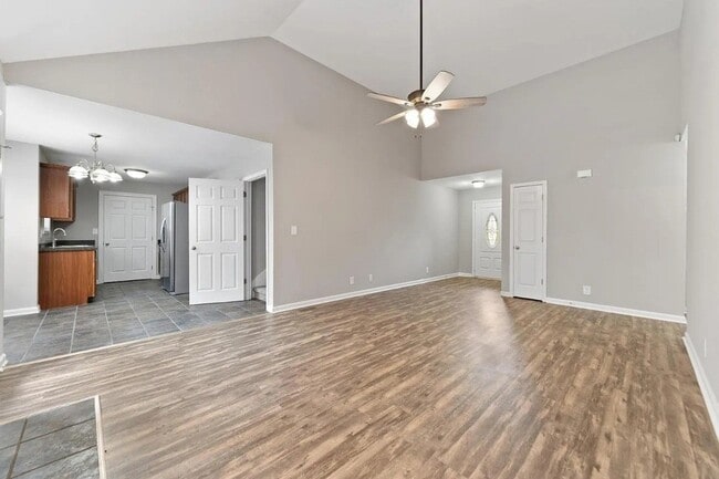 Building Photo - 3136 Brook Hill Dr