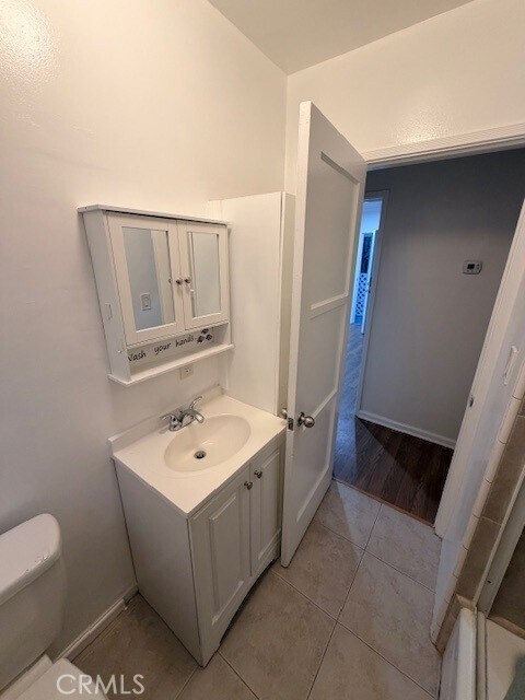 Building Photo - 1153 Justin Ave