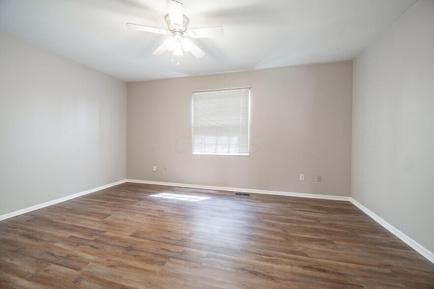 Building Photo - 106 Tarryton Ct E