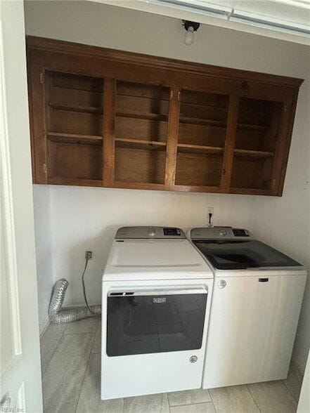 Building Photo - 605 Treemont Ct