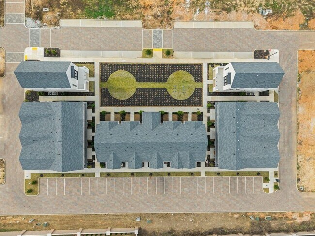 Building Photo - 4621 S 47th St