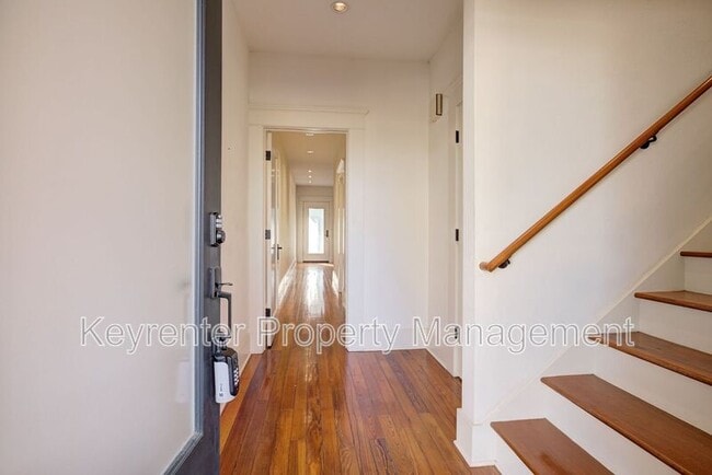 Building Photo - 812 NW 7th St