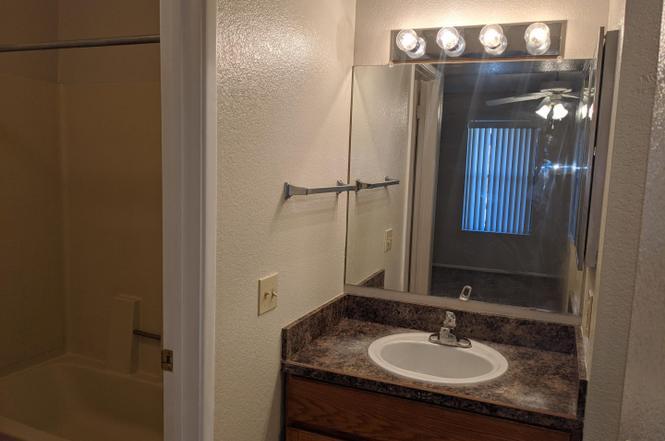 Building Photo - 16657 E Gunsight Dr