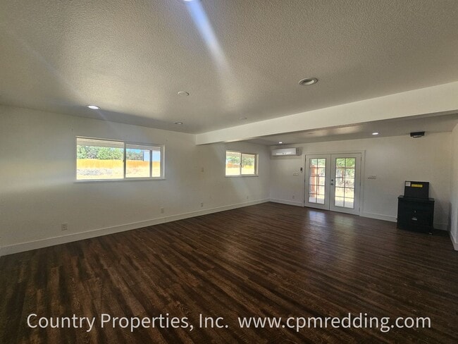 Building Photo - Remodeled Spacious House with Shop on 5 Ac...