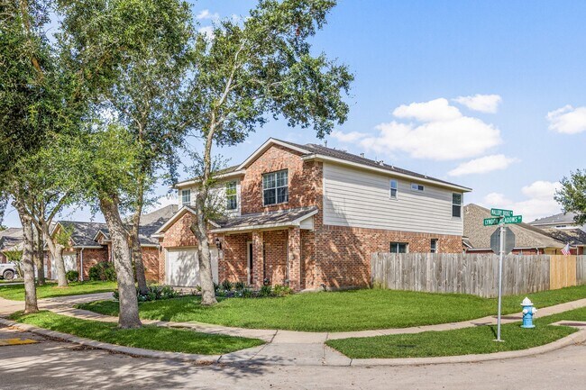 Building Photo - 10427 Lyndon Meadows Dr