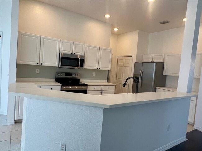 Building Photo - 7813 Castleisland Dr