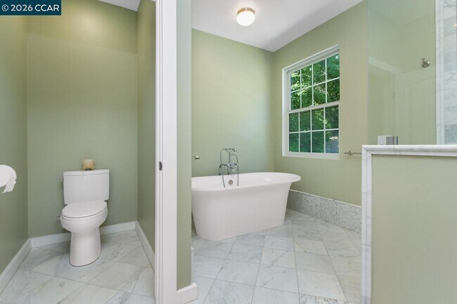 Building Photo - 3898 Happy Valley Rd