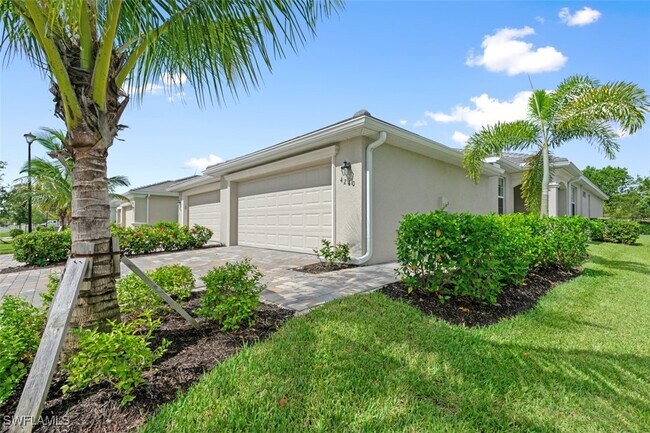 Primary Photo - 4240 Lemongrass Dr