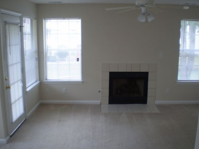 Building Photo - 12716 Daybreak Cir