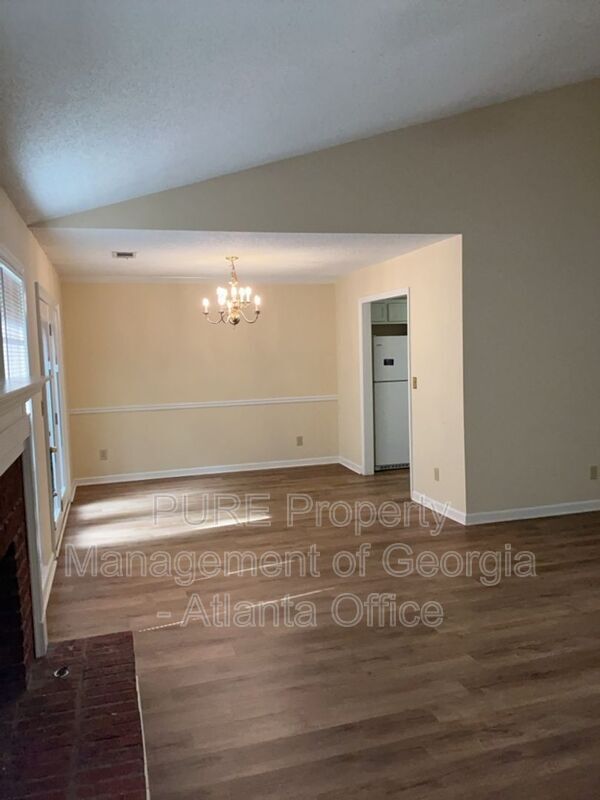Building Photo - 1195 Parkwood Chase NW