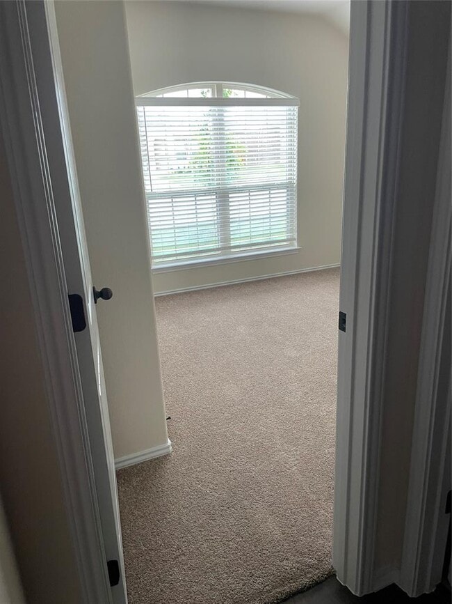 Building Photo - 3473 Pauling Loop