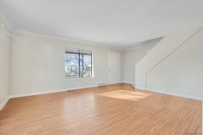 Building Photo - 60 W Harry Ave