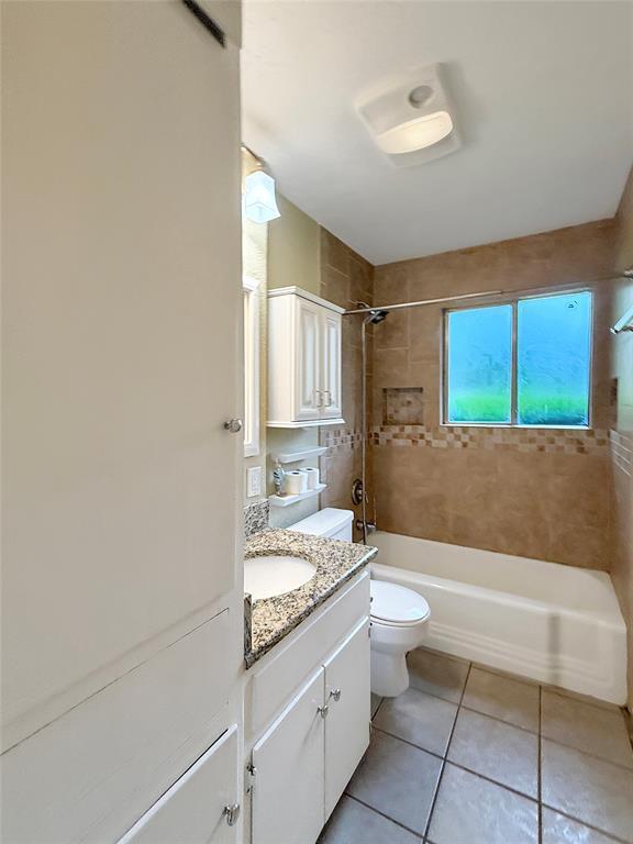 Building Photo - 7611 Eastcrest Dr