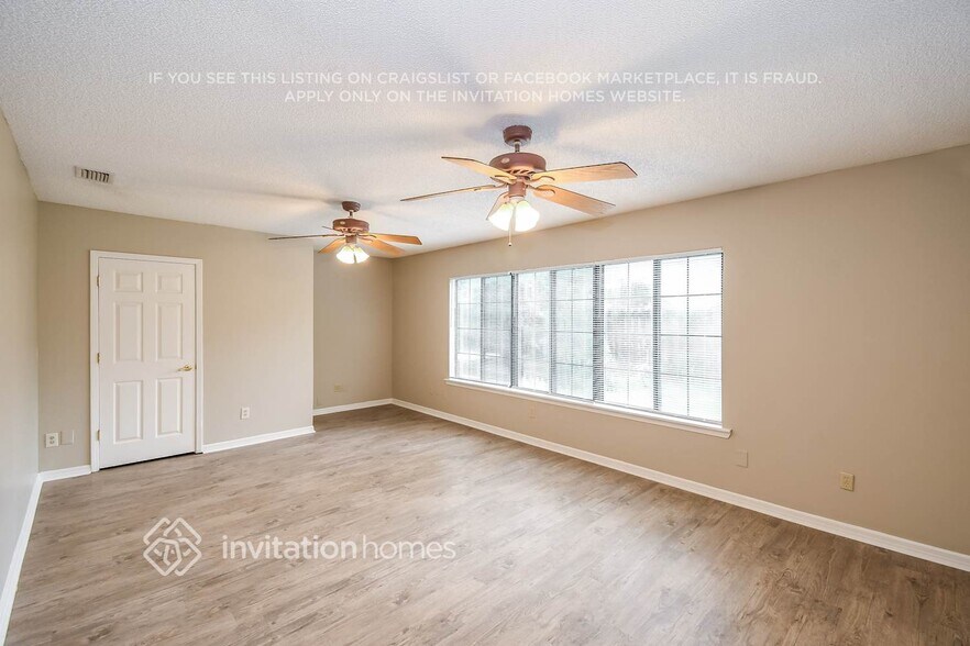 Building Photo - 8104 Kilwinning Ln