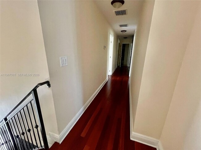 Building Photo - 10672 SW 77th Ave