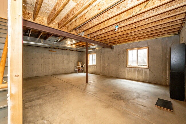 Building Photo - 5018 S Dillon St
