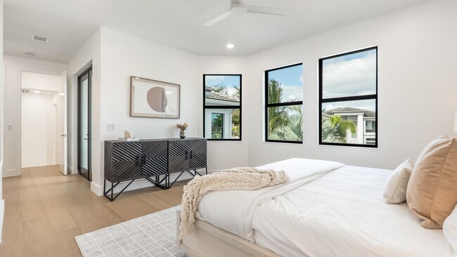 Building Photo - 17400 Rosella Rd