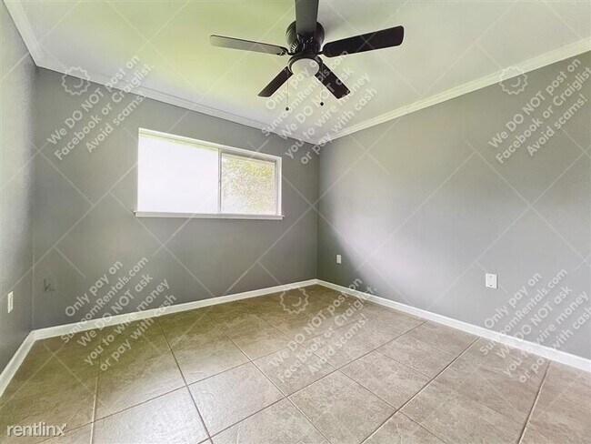 Building Photo - 8411 Collingwood-