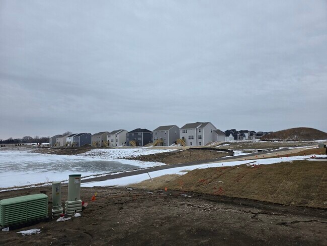 Building Photo - 458 Hathaway Ln