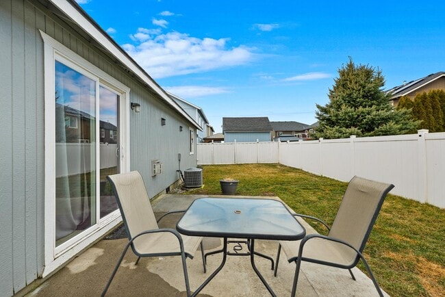 Building Photo - 12530 W 2nd Ave