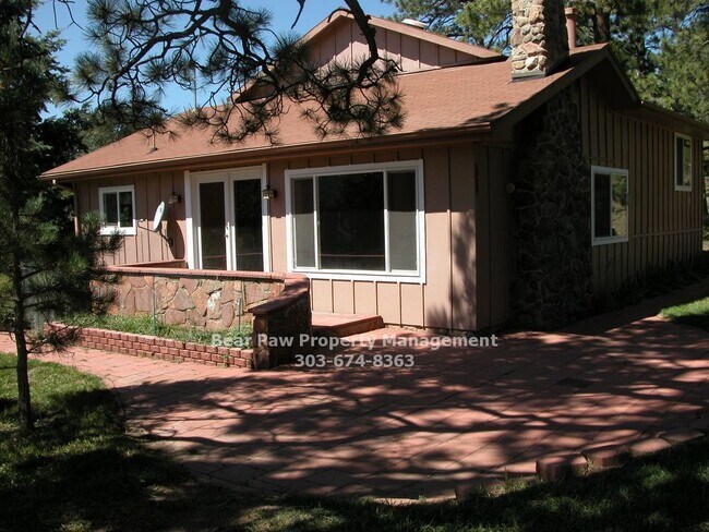 Building Photo - Nice Property in Indian Hills!!